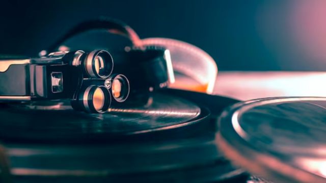 How To Connect Apple TV To Projector With Sound?