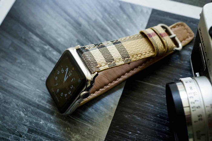 Burberry Apple Watch Bandssff
