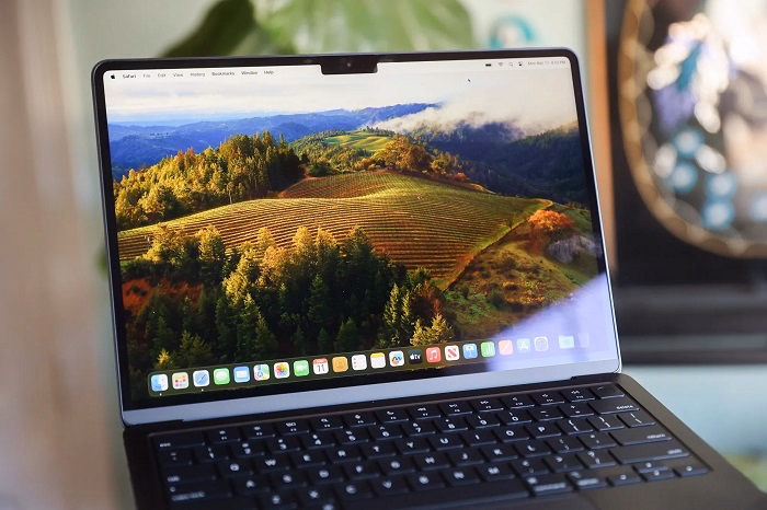 Exploring the Ecosystem MacBook Air M3 and Apples Vision