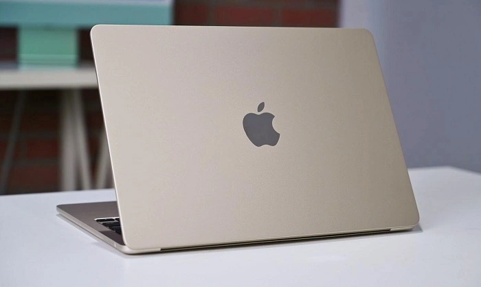 macbook air m2 starlight 3