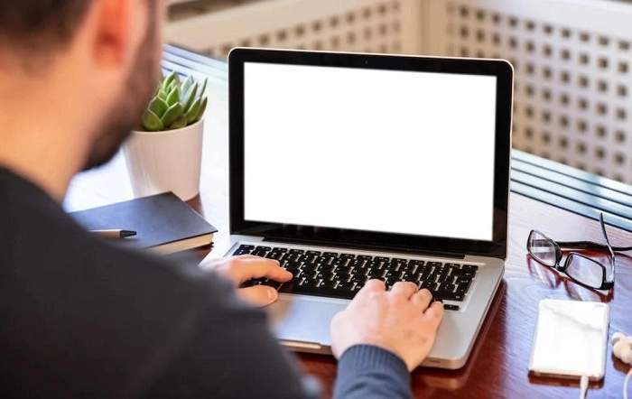 Reset vs. Reboot Know the Difference 1